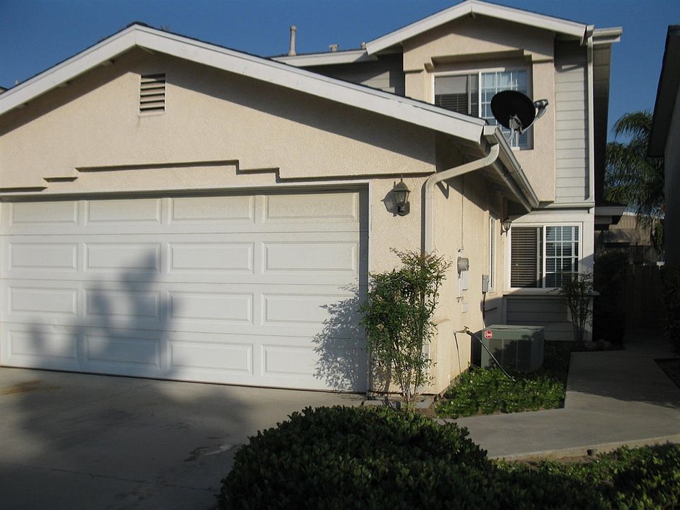 1st image of 1350 Oak Village Dr