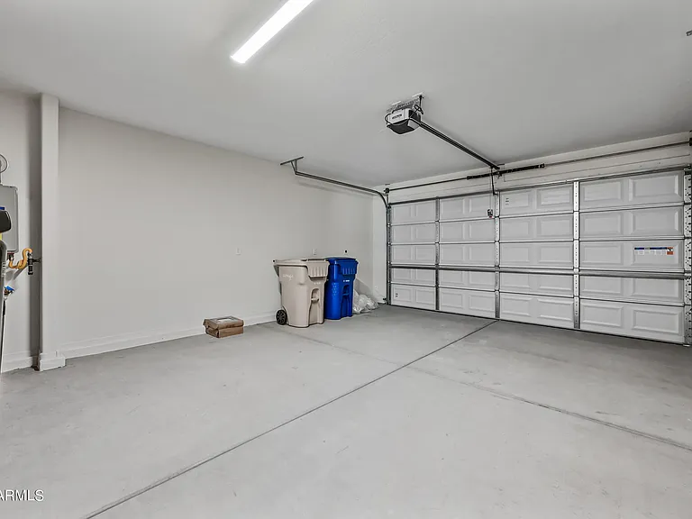 8961 W San Juan Ave — Photo 14