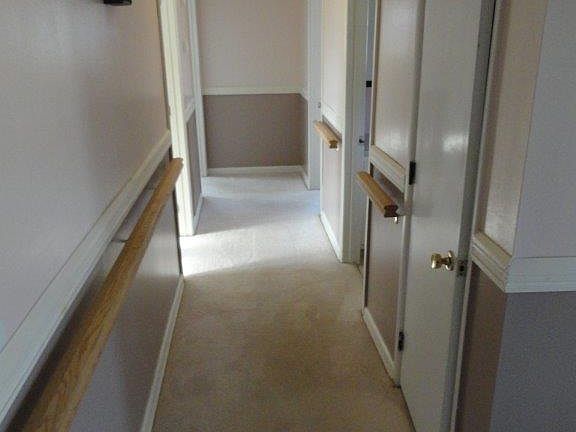 3rd image of 303 Rosemary Ln