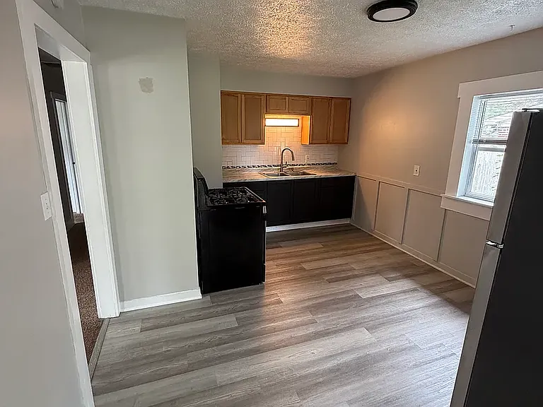 503 N Harrison St — Photo 4