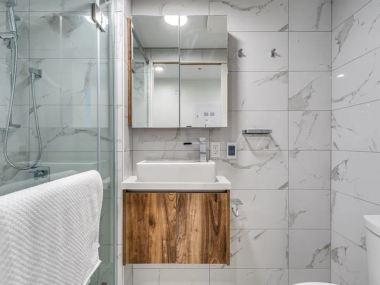 1170 Barclay St #206 — Photo 18