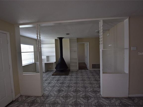 3rd image of 4131 Kingsbridge Dr