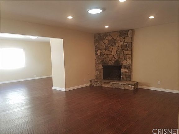 4th image of 22161 Bryant St