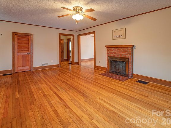 3rd image of 103 S Main St