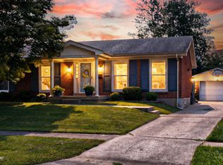 4012 Landside Dr, Louisville, KY 40220