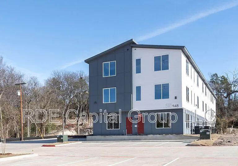 948 Corinth Street Rd #3 — Photo 21