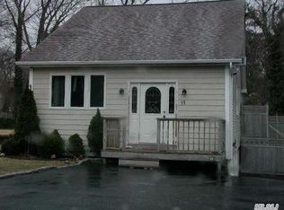 11 Canoe Rd, Sound Beach, NY 11789