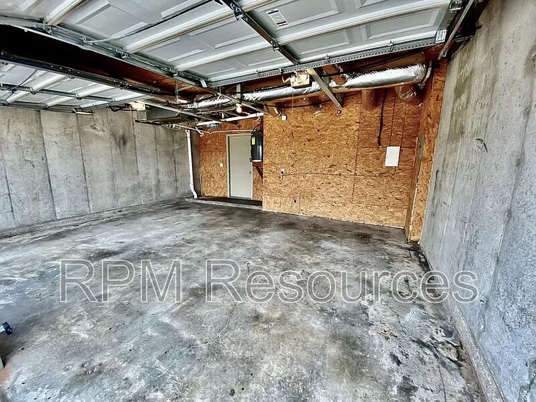 300 Summit Ridge Dr #B1 — Photo 21