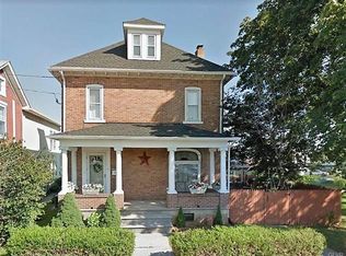 937 Catasauqua Rd, Whitehall, PA 18052