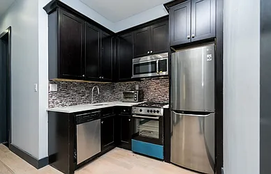 1033 De Kalb Avenue, #3R