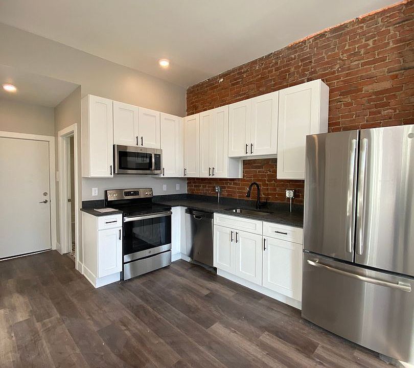 1st image of 1220 Sheffield St #2A