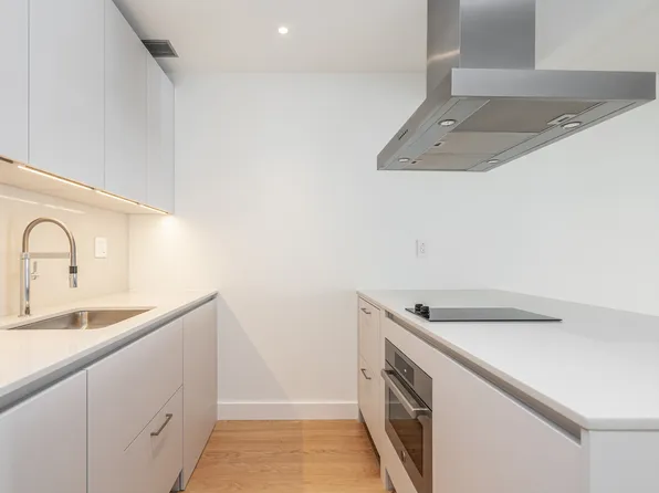 321 East 22nd Street image 1 of 7