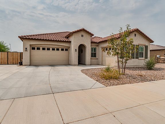 3rd image of 18985 E Carriage Way