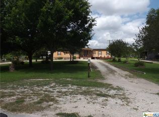 322 Leisure Village Dr, New Braunfels, TX 78130