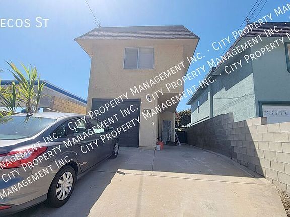 2nd image of 612 Pecos St