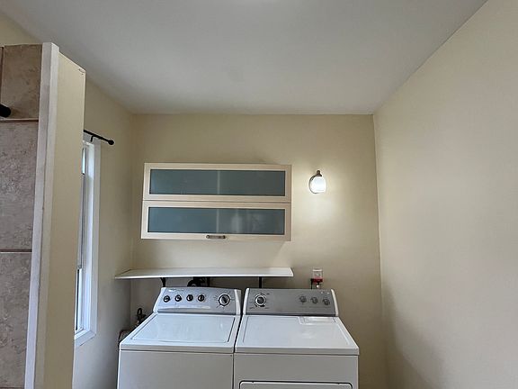 5th image of 1165 W 19th St #2