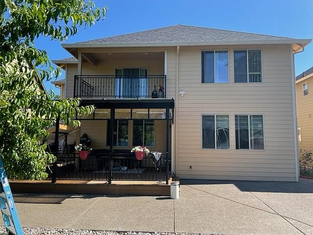 2nd image of 13427 SE Mall St