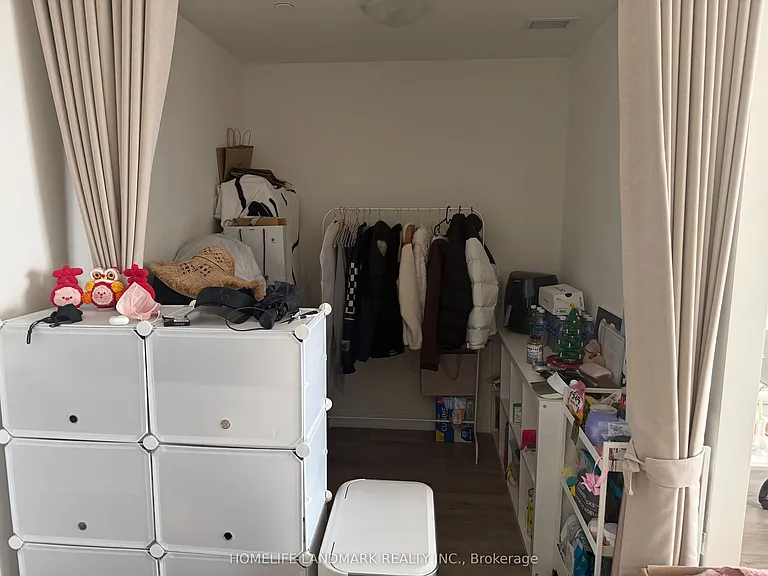 28 Freeland St #1708 — Photo 6