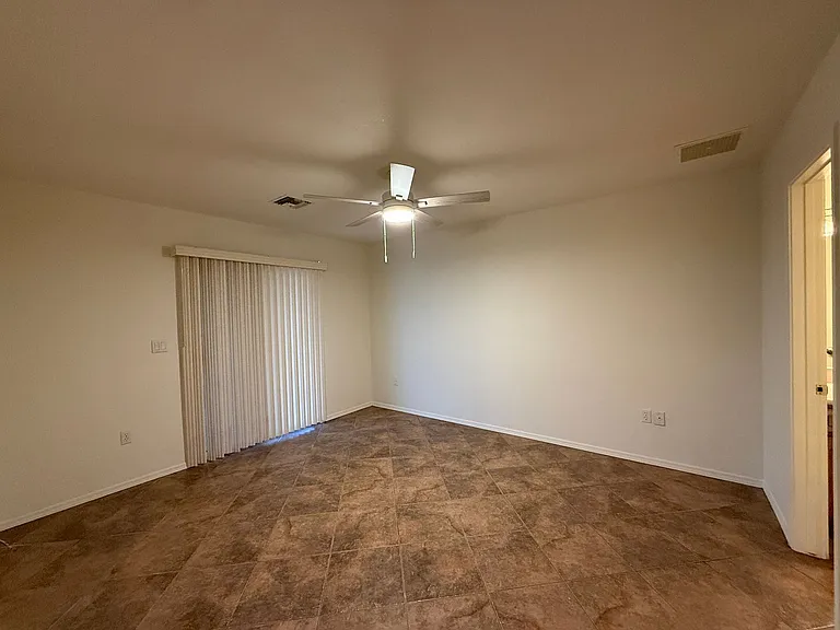 1331 Wapati Dr — Photo 7