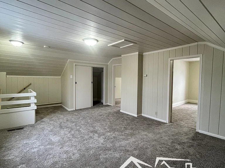 904 W 8th Ave — Photo 12