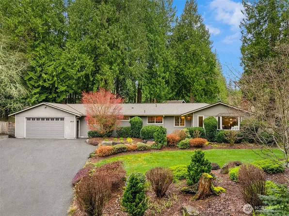 900 SW Cedarglade Drive, Issaquah, WA 98027
