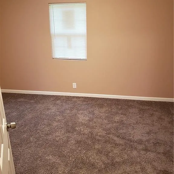 3233 Ralston Ave — Photo 8