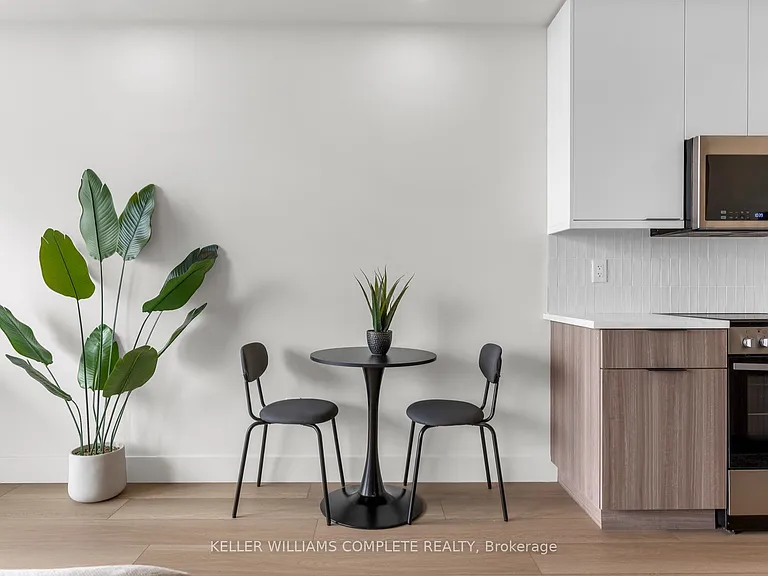 24 Augusta St #806 — Photo 8