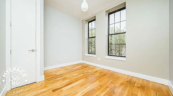 3rd image of 360 Palmetto St APT 2L