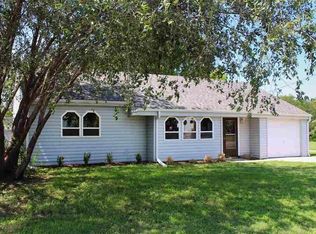 725 Old Main St, Newton, KS 67114