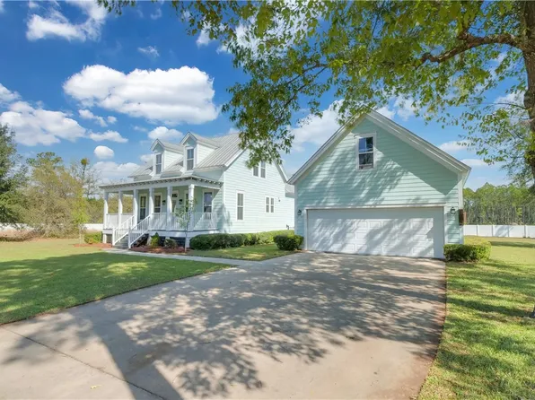 1062 Hundley Ct NE, Townsend, GA 31331