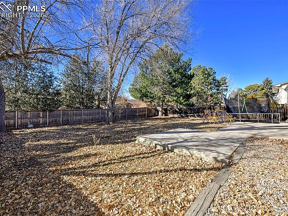 4th image of 4622 Sprucewood Dr