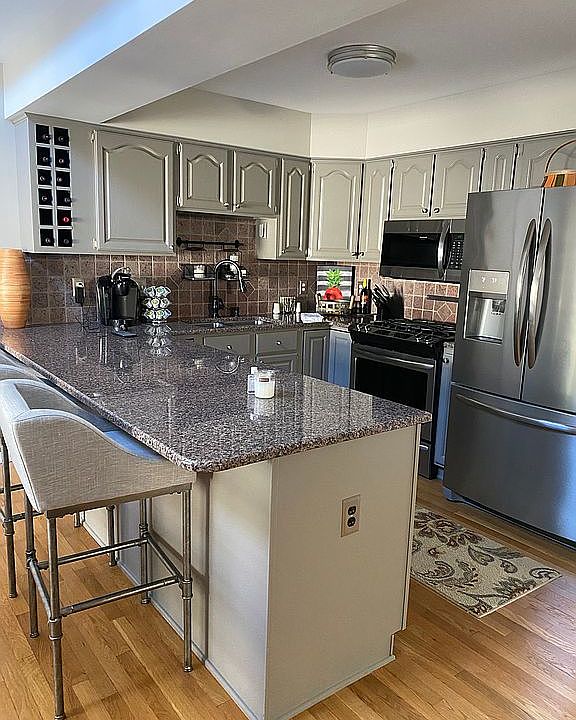 1st image of 2818 Breckenridge Dr