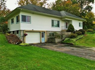 7163 Obrien Rd, Syracuse, NY 13209