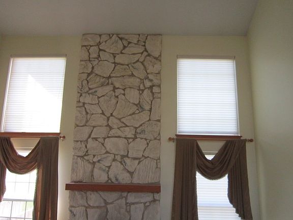 3rd image of 1512 Poplar Creek Dr #1512