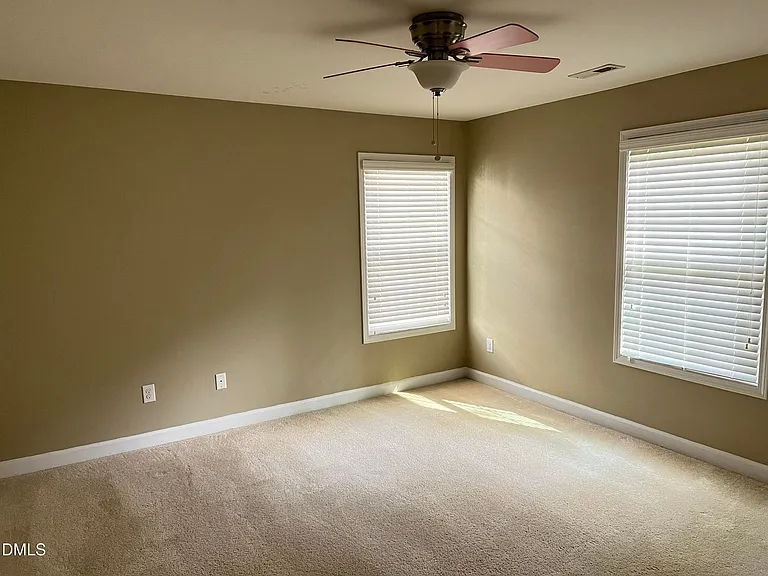 936 Bentbury Way — Photo 17