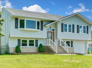 501 Buttonwood Dr, Lanoka Harbor, NJ 08734