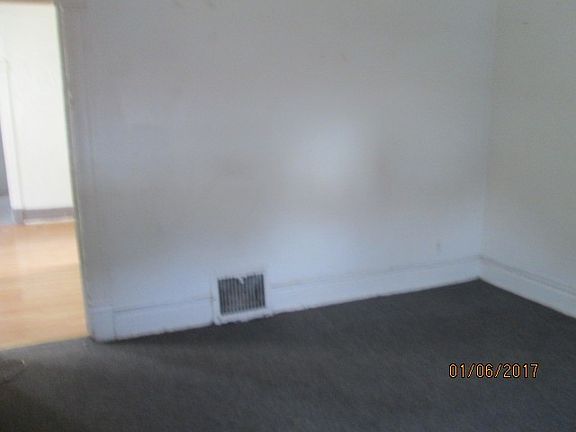 3rd image of 1112 S Western Ave