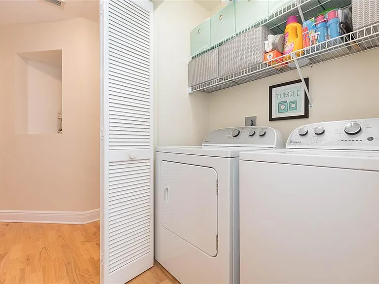 1050 Starkey Rd #104 — Photo 38