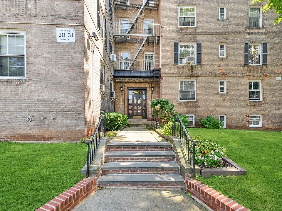 1st image of 30-31 Hobart St #6K