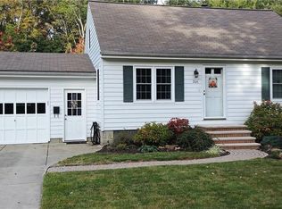 206 Belmar Blvd, Avon Lake, OH 44012