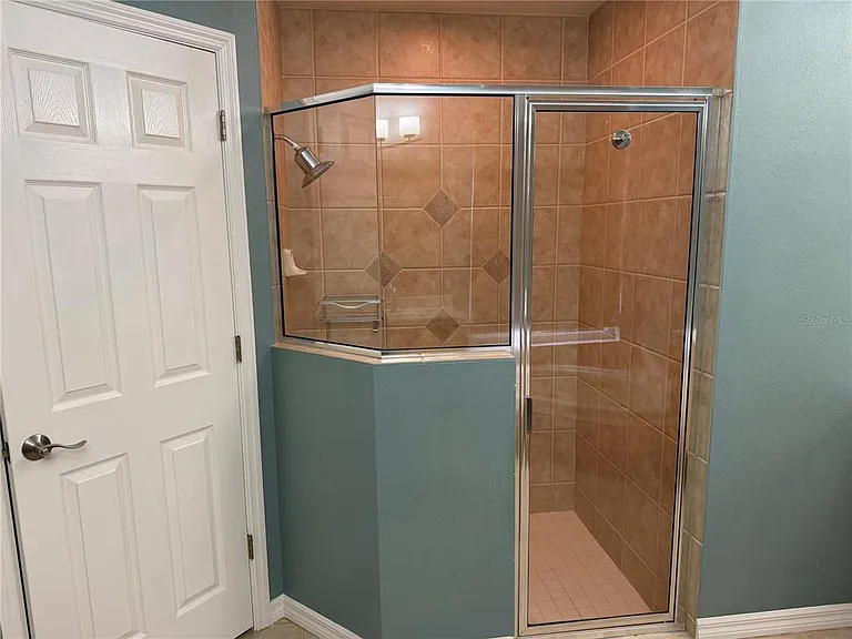 4823 Carrington Cir — Photo 33