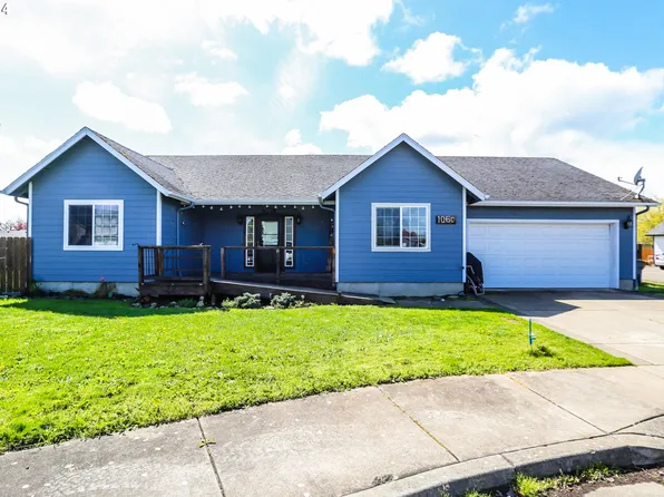 1066 Whitledge Pl, Harrisburg, OR 97446