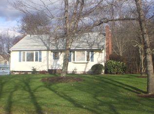 141 Lakeside Dr, Bridgewater, MA 02324