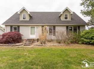 9863 Exeter Rd, Carleton, MI 48117