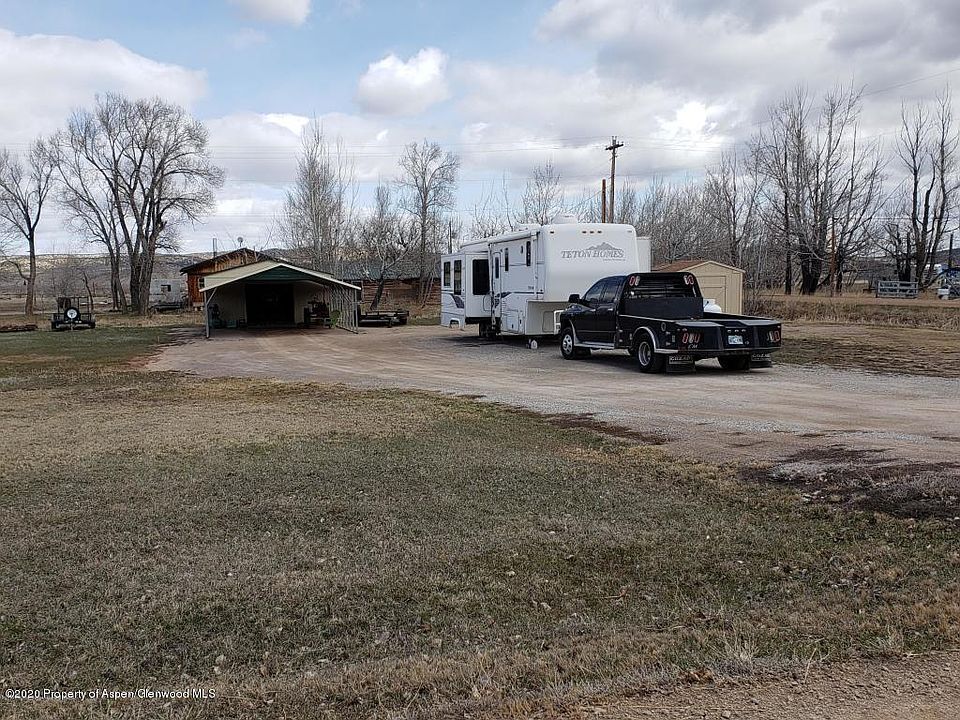2nd image of 23 Ellis Ave