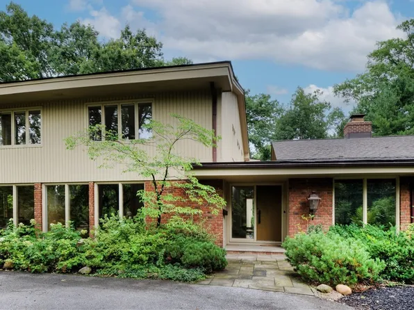 18881 Shaker Blvd, Shaker Heights, OH 44122