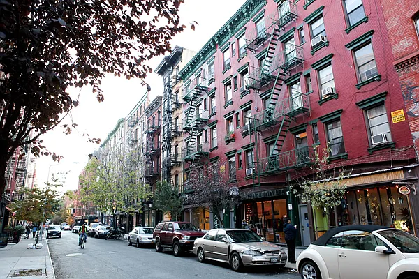 Rented by Jade Stone Real Estate Consulting | media 12