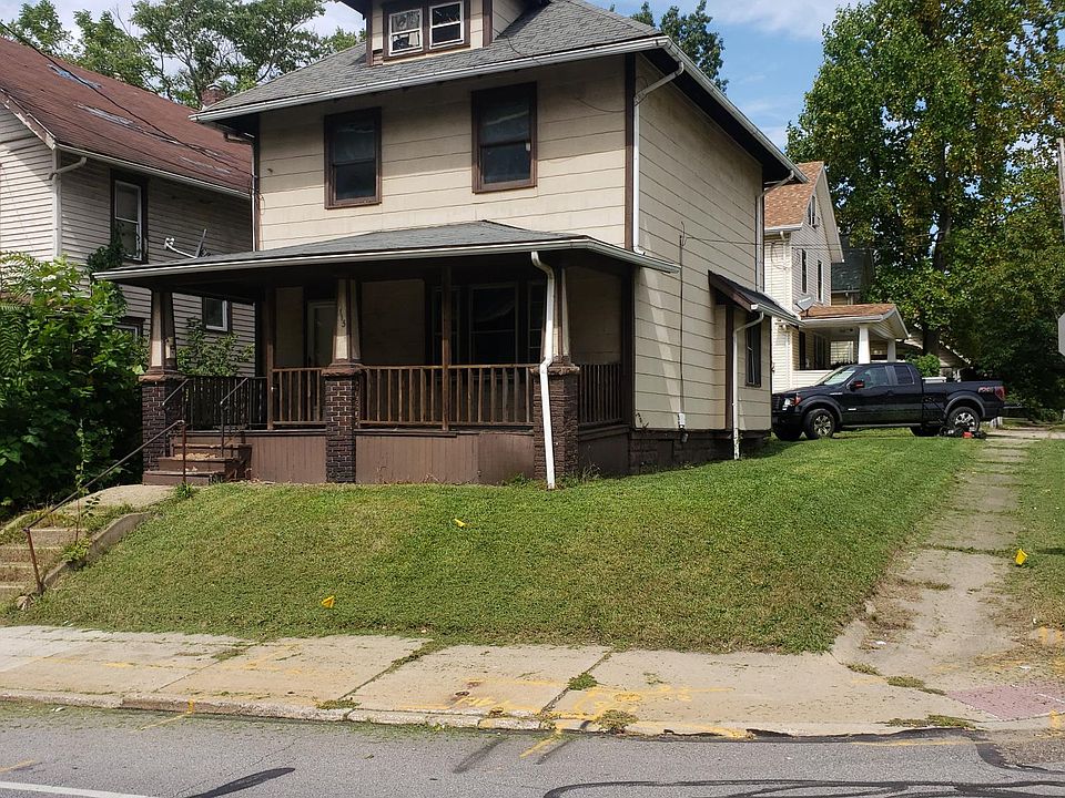 2nd image of 113 W Tallmadge Ave