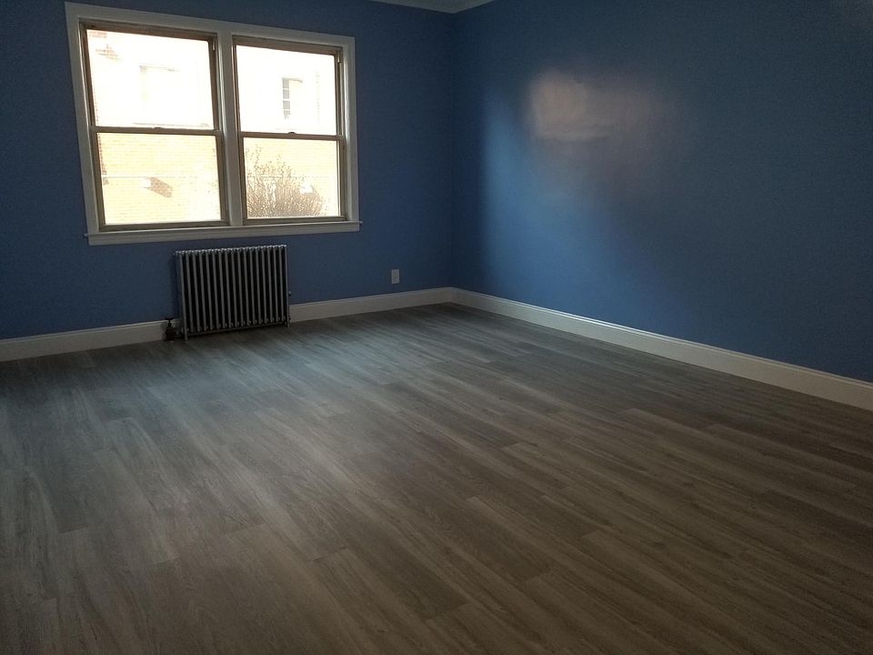 1st image of 21419 43rd Ave Floor 1