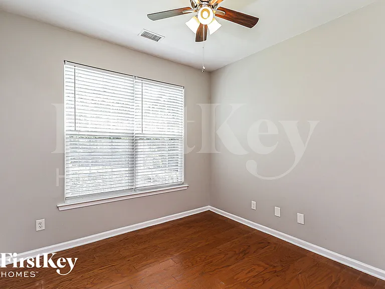 1905 Arbor Crest Ct — Photo 15
